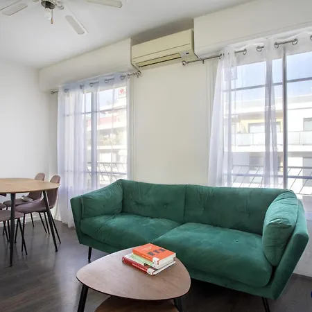Air-conditioned Nice