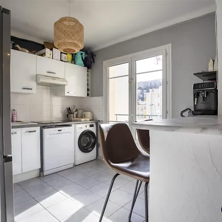 Air-conditioned Apartamento Niza
